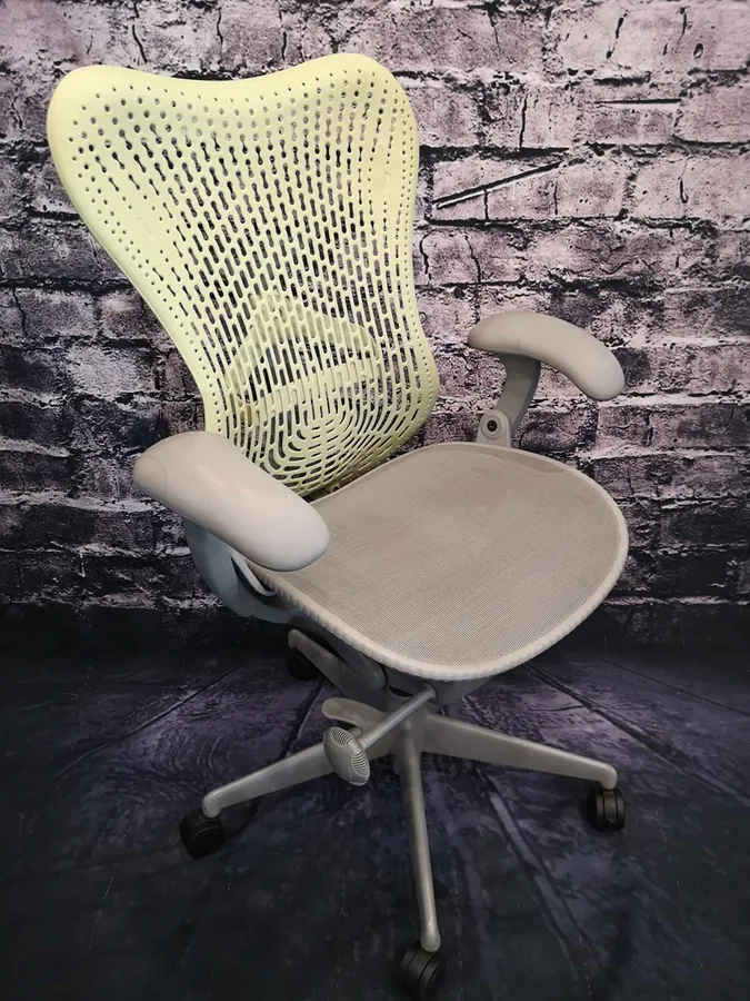 Fauteuil ergonomique haut de gamme Herman Miller Mirra