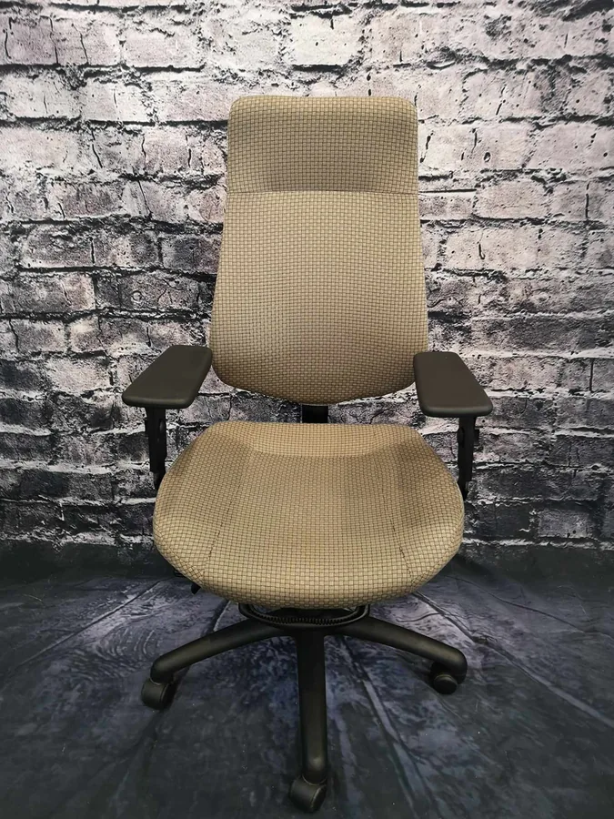 Vue 2 de Fauteuil Bouty Quattra Grand format