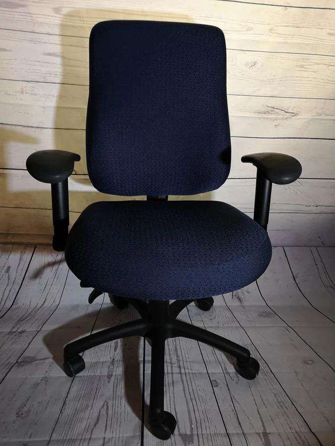 Vue 3 de Fauteuil multi ajustement A.D.I