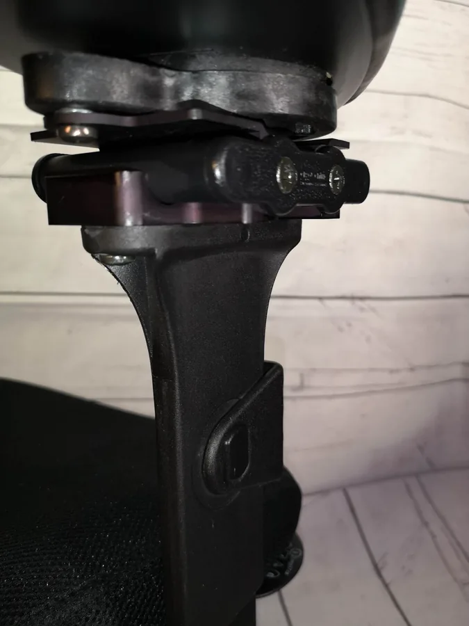 Vue 4 de Fauteuil ErgoCentric AirCentric2 Petit Format*