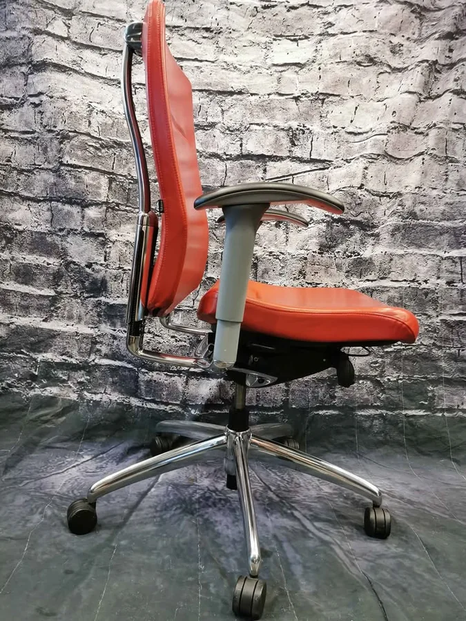 Vue 6 de Fauteuil ergonomique spécialisé de luxe Teknion en cuir