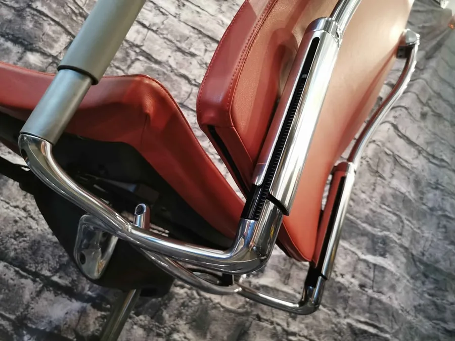 Vue 10 de Fauteuil ergonomique spécialisé de luxe Teknion en cuir