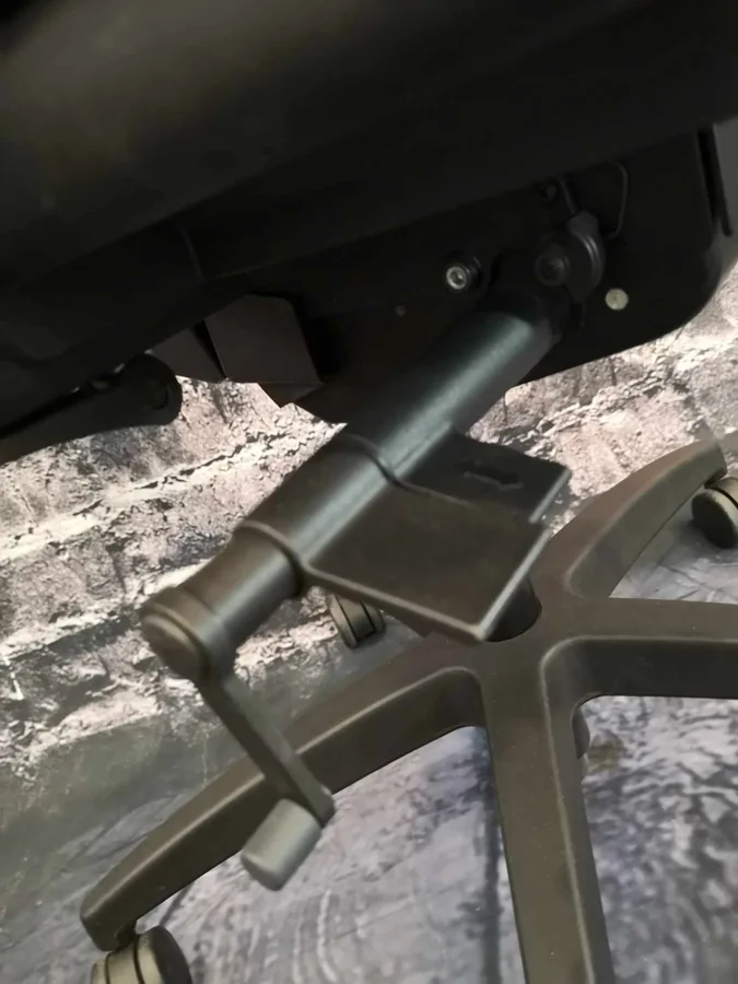 Vue 4 de Fauteuil Ergo Teknion Donati Synchro-tilt