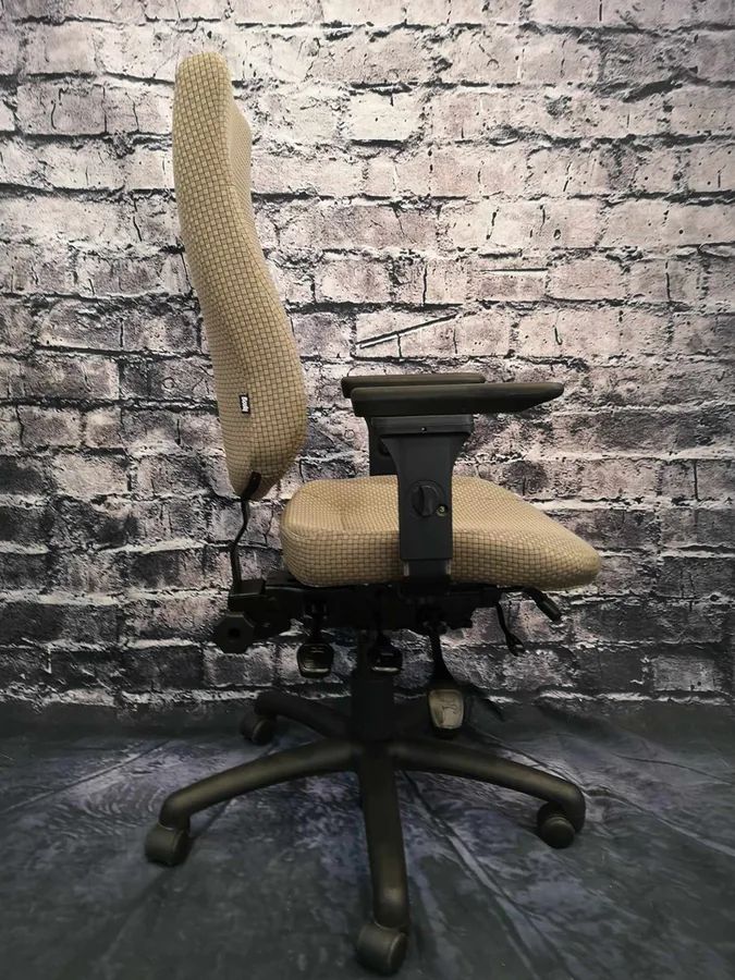 Vue 6 de Fauteuil Bouty Quattra Grand format