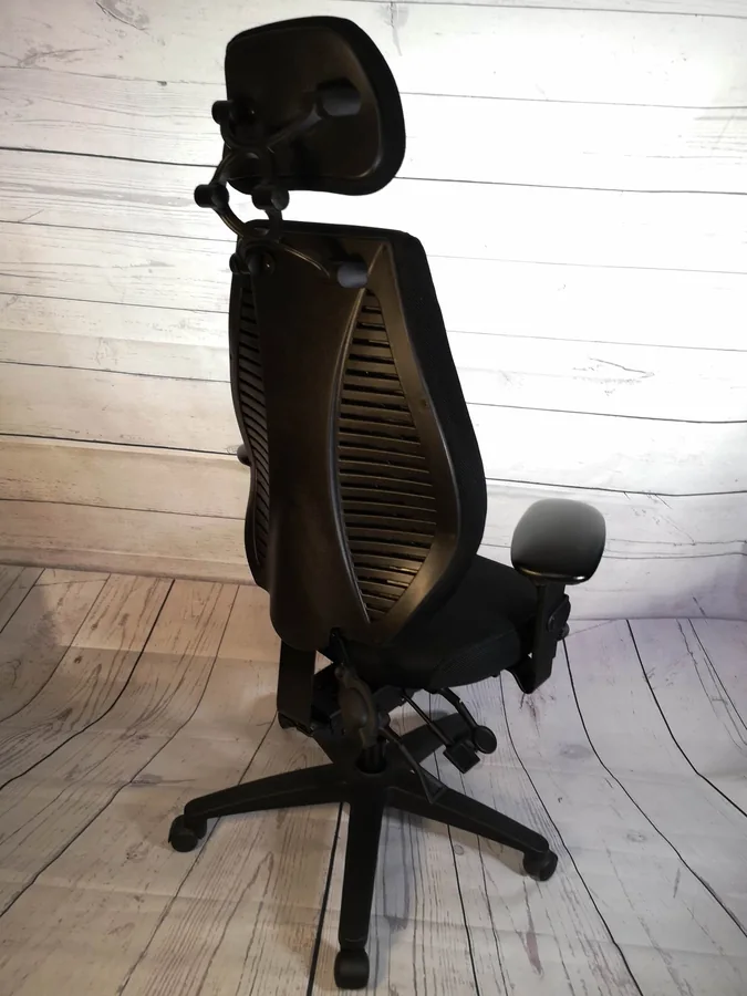 Vue 7 de Fauteuil ErgoCentric AirCentric2 Petit Format*