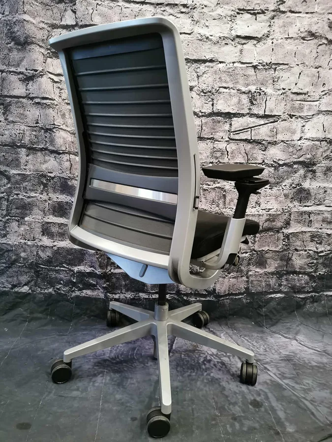Vue 2 de Fauteuil ergonomique Steelcase Think V.2