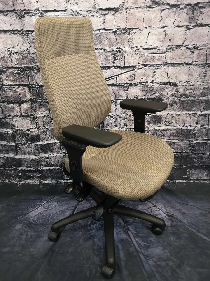 Vue 4 de Fauteuil Bouty Quattra Grand format