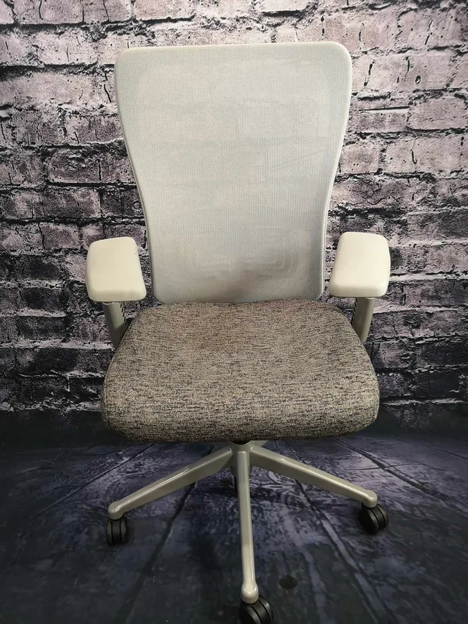 Vue 2 de Fauteuil Ergonomique Haworth  Zody