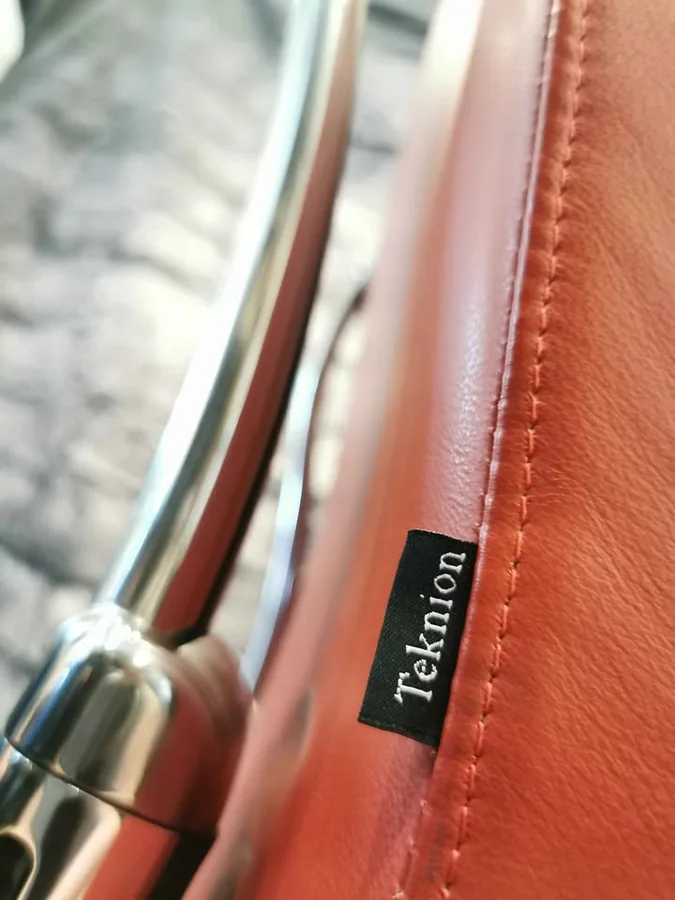 Vue 7 de Fauteuil ergonomique spécialisé de luxe Teknion en cuir