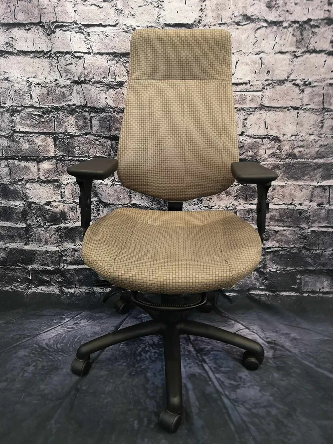 Vue 3 de Fauteuil Bouty Quattra Grand format