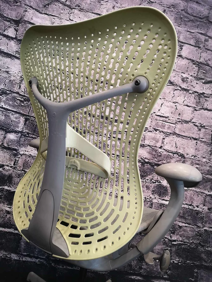 Vue 5 de Fauteuil ergonomique haut de gamme Herman Miller Mirra